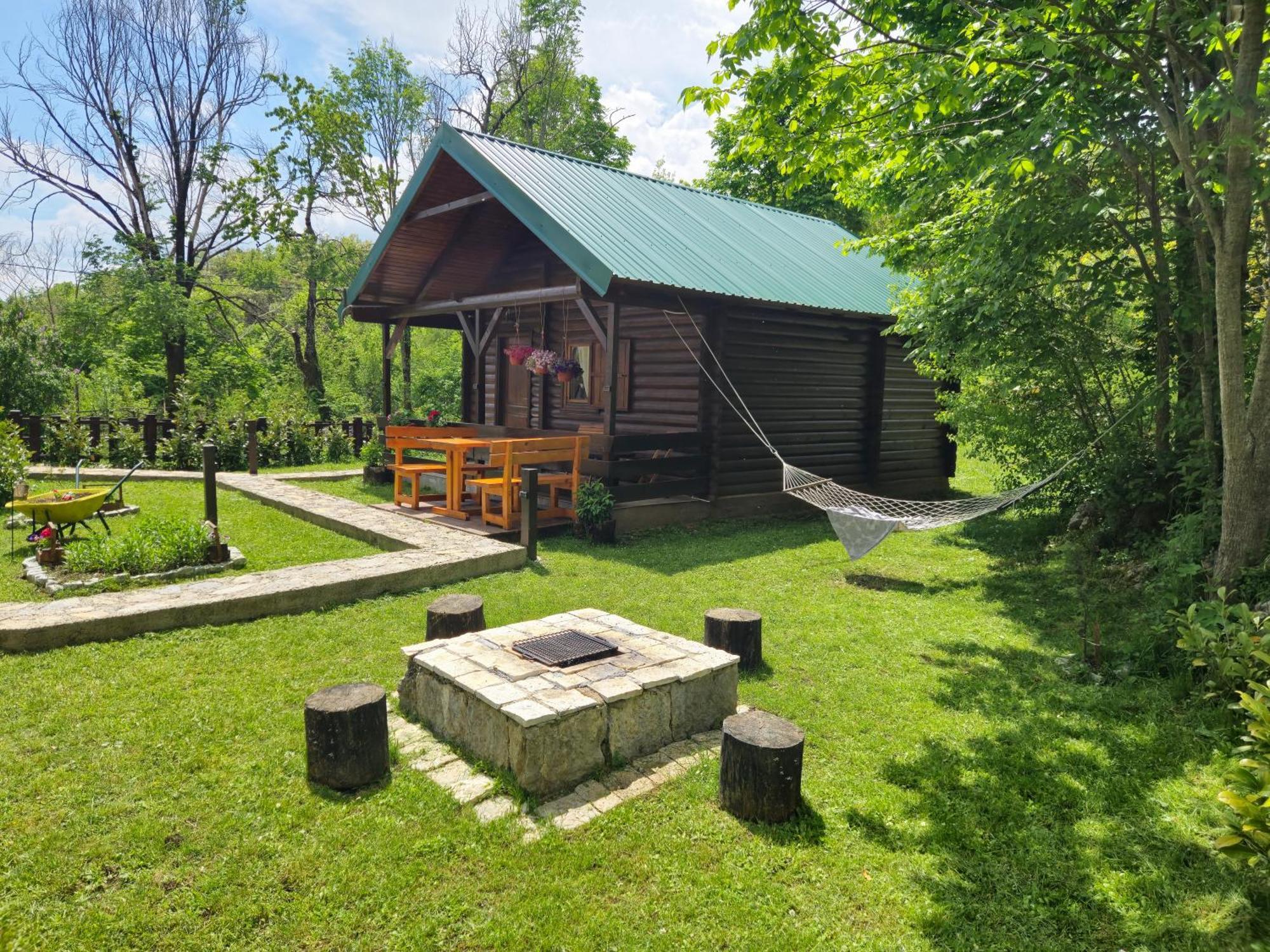 Cabin House Dubovik Cetinje Bagian luar foto
